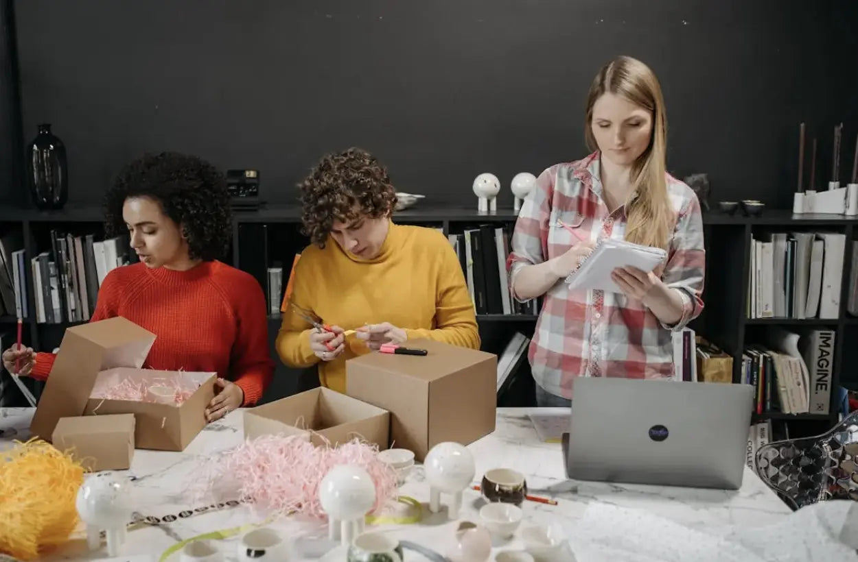 Bespoke Gift Boxes: How They're Supporting Women Entrepreneurs Across the Contiguous US